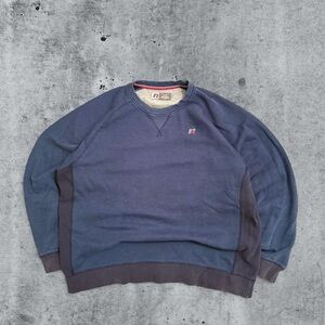 Vintage Russell Athletic Blank Navy Crewneck Sweatshirt Size XL Y2K Blank Logo